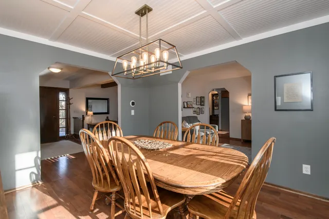 $574,900 | S94W23205 Meadow View Lane, Vernon, WI 53103