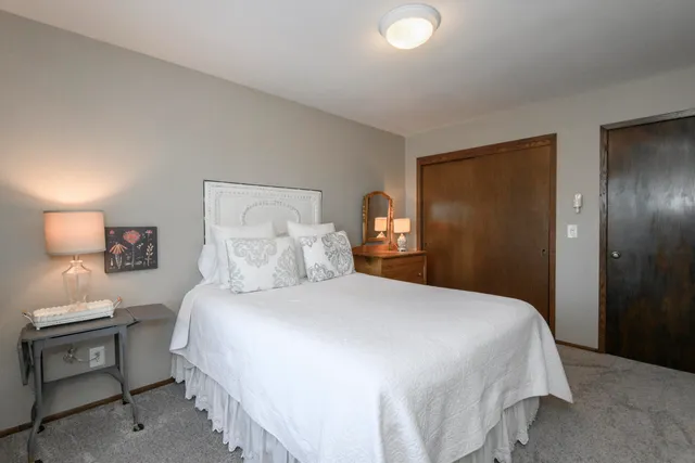 $574,900 | S94W23205 Meadow View Lane, Vernon, WI 53103