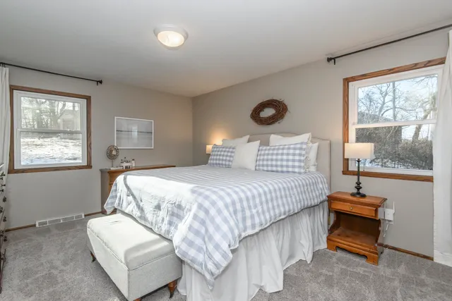 $574,900 | S94W23205 Meadow View Lane, Vernon, WI 53103