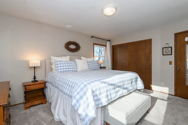 $574,900 | S94W23205 Meadow View Lane, Vernon, WI 53103