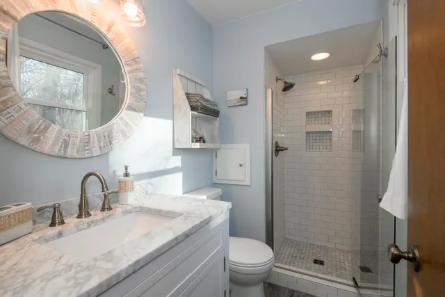 $574,900 | S94W23205 Meadow View Lane, Vernon, WI 53103