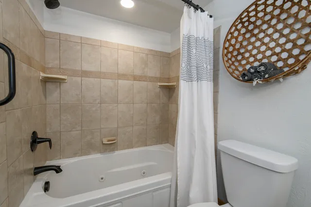 $574,900 | S94W23205 Meadow View Lane, Vernon, WI 53103