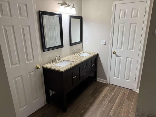 $1,900 | 3047 Regal Park Court, Duluth, GA 30096