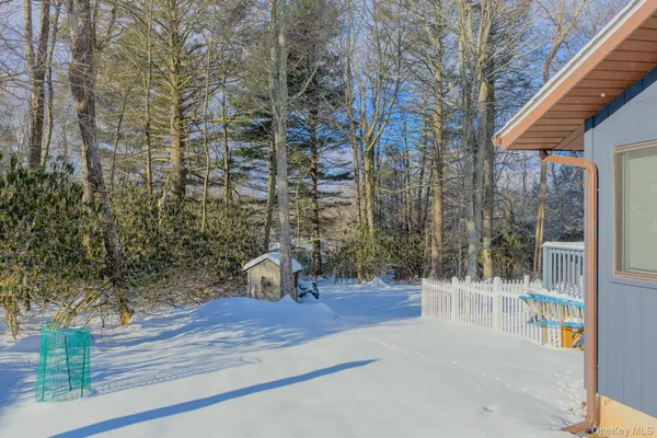 $299,900 | 9 Gail Drive, Loch Sheldrake, NY 12759