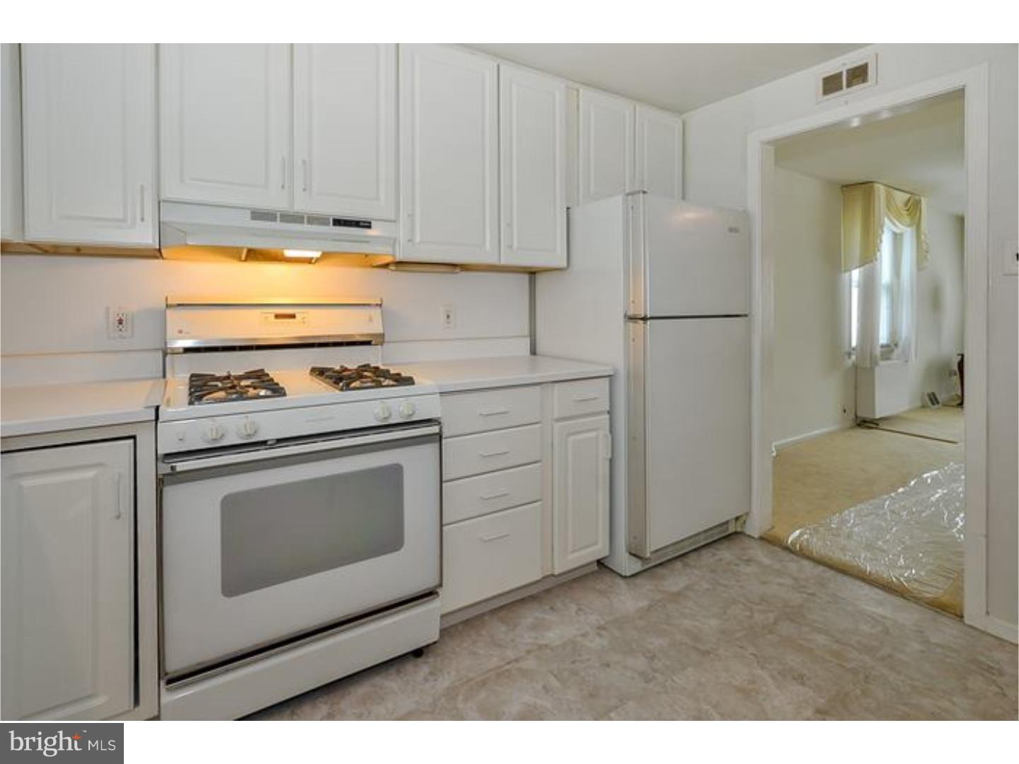 1204 Wakefield Road Flourtown, PA 19031 - Photo 6 of 22 Kitchen