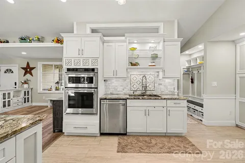 $1,200,000 | 205 Dornoch Drive, Weddington, NC 28104