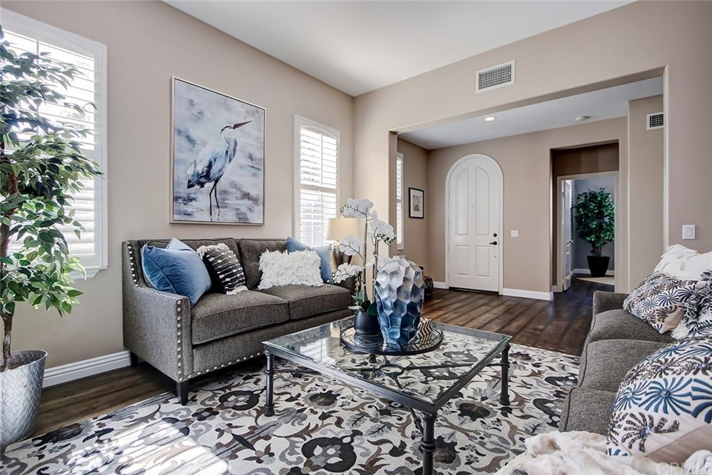 2911 Hawk Pointe Drive Fullerton, CA 92833 - Photo 4 of 55 Front Entry to Main Floor Formal Living Area.