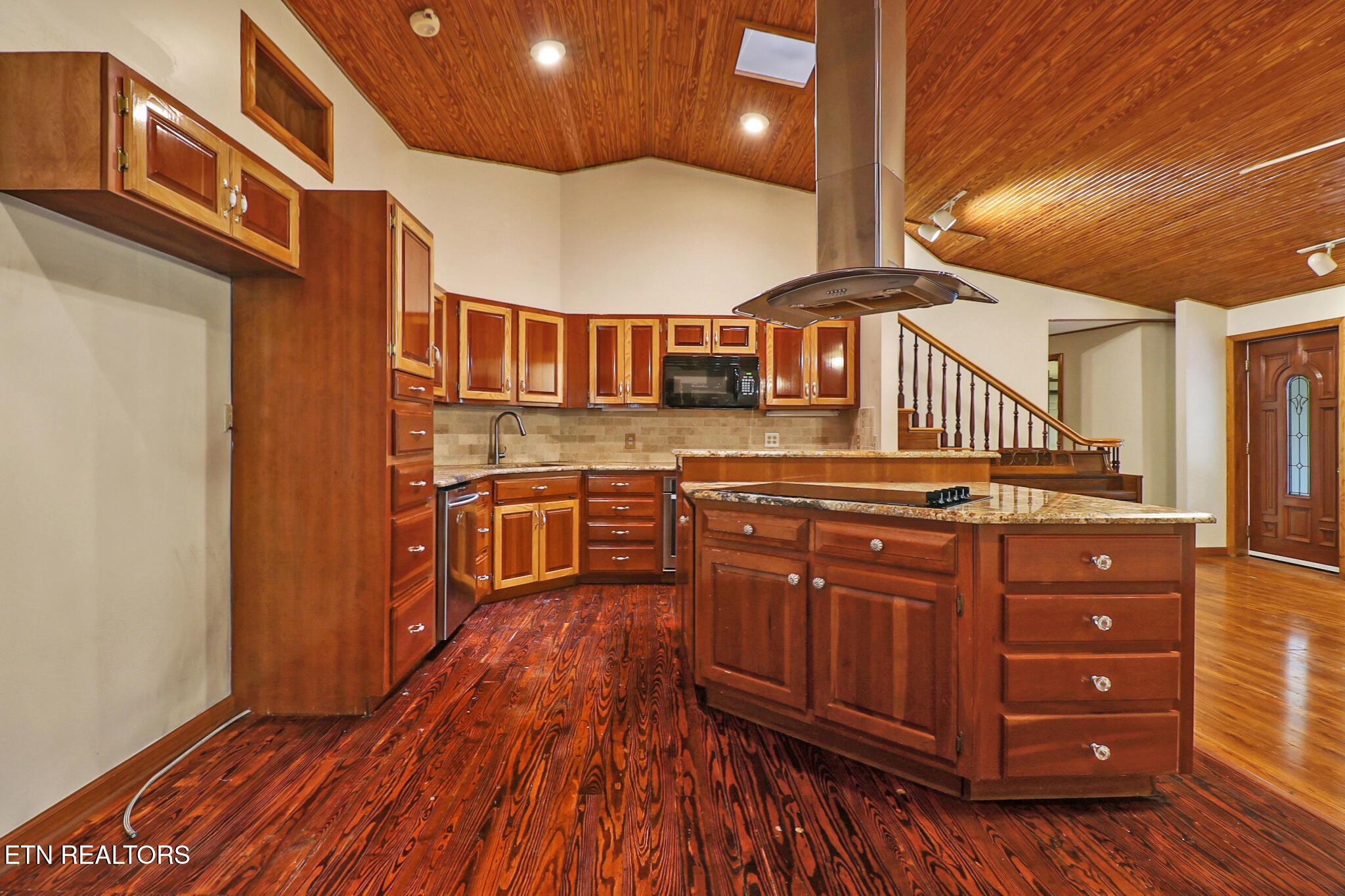 395 Ashley Lane Oneida, TN 37841 - Photo 13 of 40