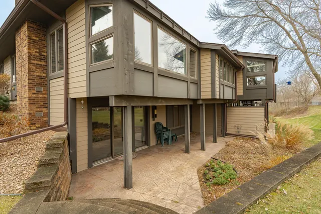 $379,000 | 1227 19th Avenue Northeast, Rochester, MN 55906