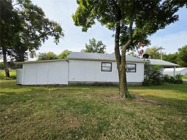 $32,000 | 1206 Orange Street, Pleasanton, KS 66075