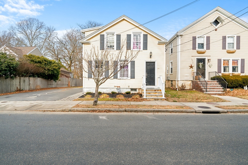 26 Spring Street Fairhaven, MA 02719 - Photo 2 of 33 Gallery Image 2