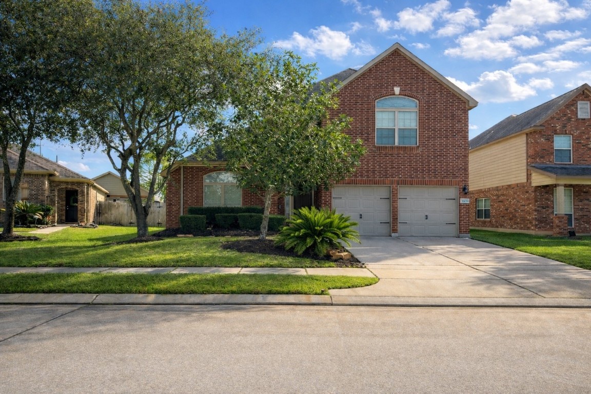 3915 Markspring Lane Spring, TX 77388 - Photo 1 of 22