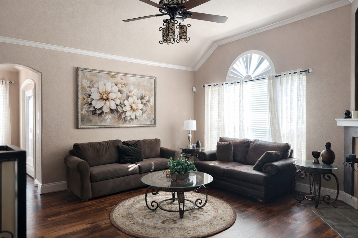 3915 Markspring Lane Spring, TX 77388 - Photo 5 of 22