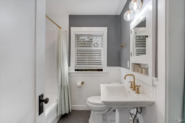 $1,250,000 | 2019 Brown Street, Napa, CA 94559