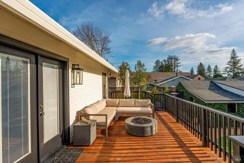 $1,250,000 | 2019 Brown Street, Napa, CA 94559