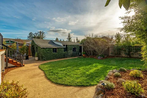 $1,250,000 | 2019 Brown Street, Napa, CA 94559