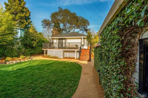 $1,250,000 | 2019 Brown Street, Napa, CA 94559