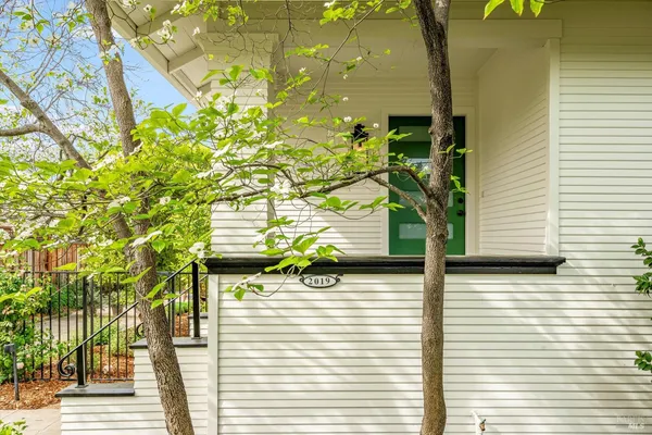 $1,250,000 | 2019 Brown Street, Napa, CA 94559