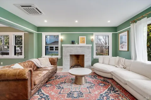 $1,250,000 | 2019 Brown Street, Napa, CA 94559