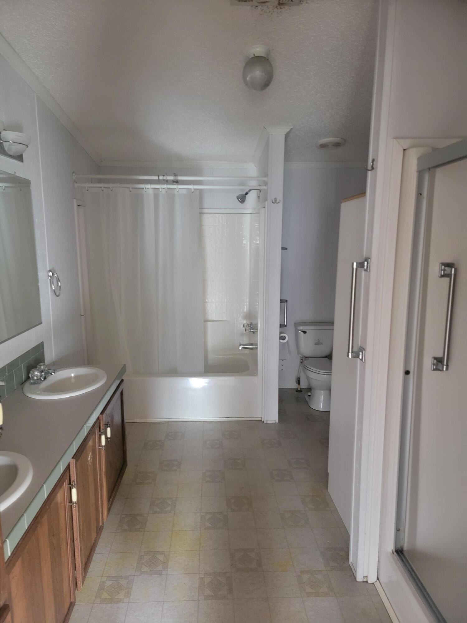 1012 College Park Road, Unit 3 Summerville, SC 29486 - Photo 11 of 12 20220405_122240