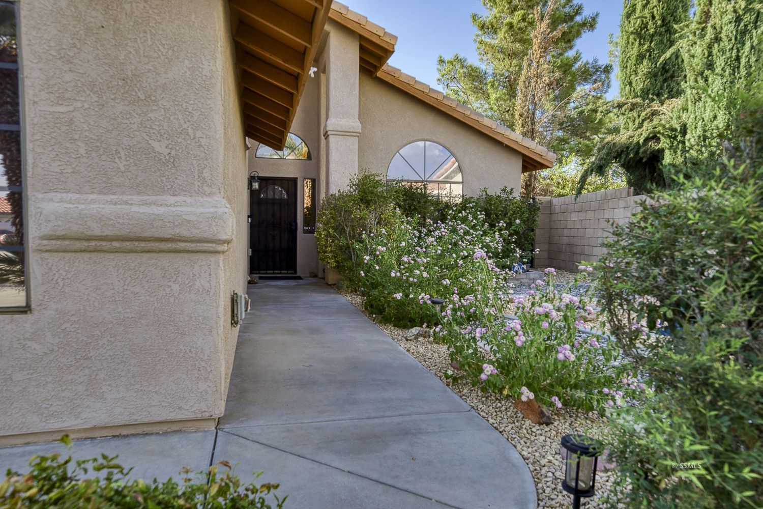 1240 Andrea Court Ridgecrest, CA 93555 - Photo 5 of 48
