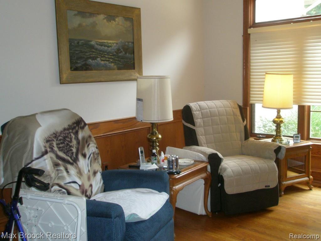 5556 Clarkston Road Clarkston, MI 48348 - Photo 18 of 22 038.jpg