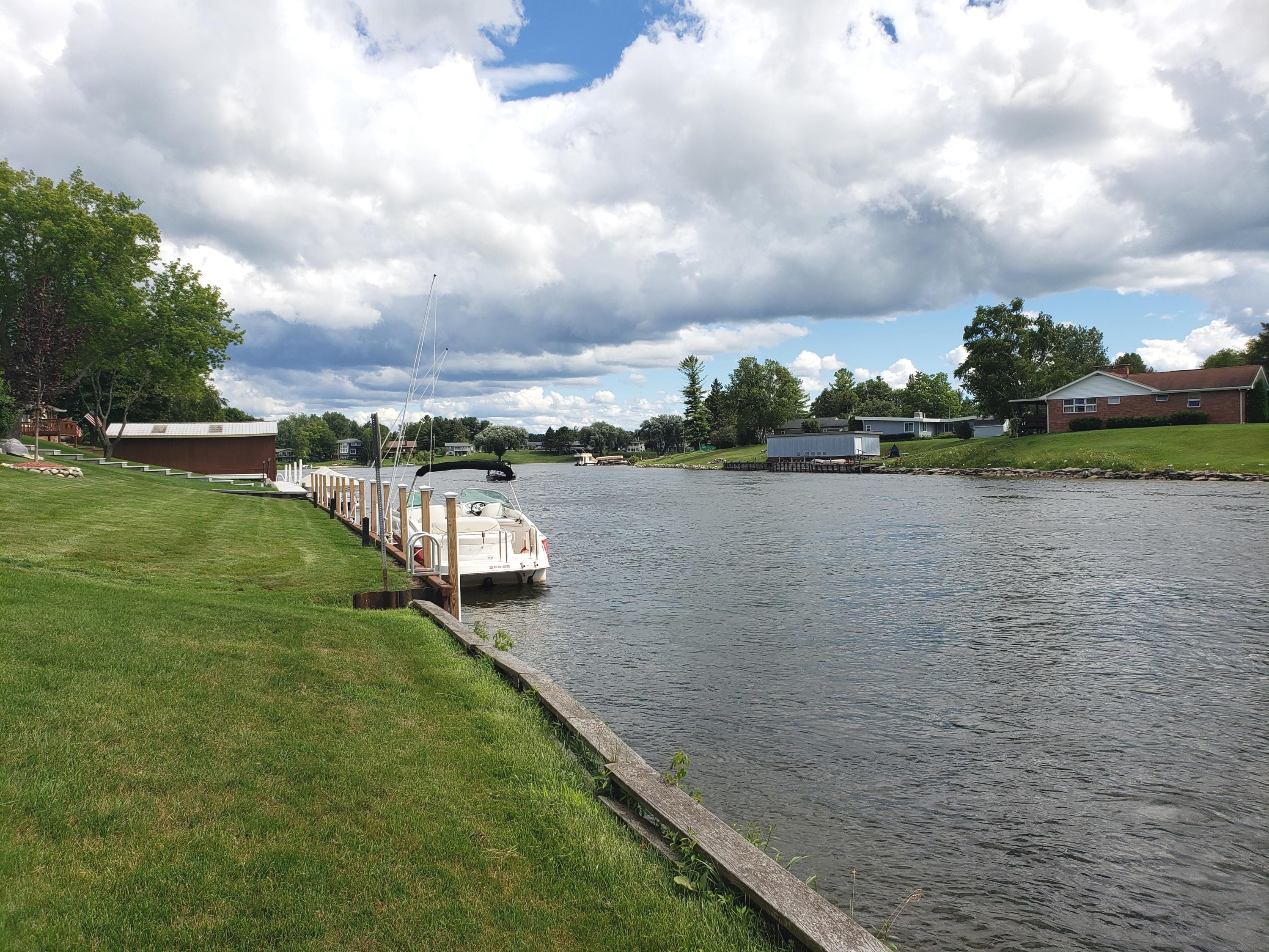216 Riverside Drive Cheboygan, MI 49721 - Photo 46 of 61 Gallery Image 46