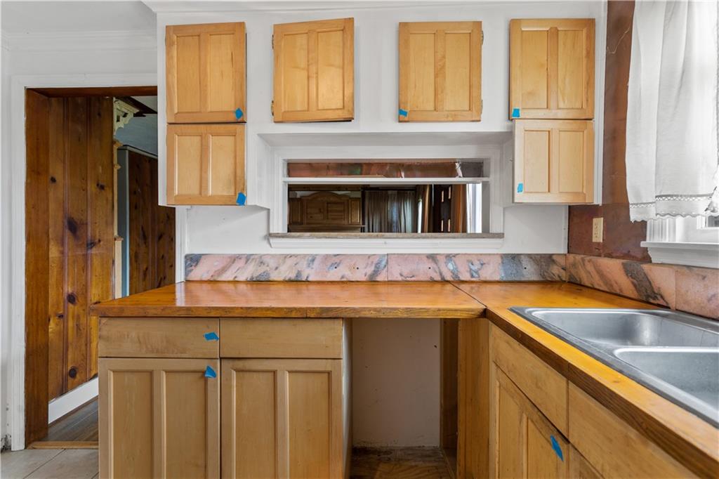 17 Hillcrest Road Pittsburgh, PA 15221 - Photo 11 of 24 Gallery Image 11