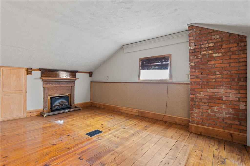 17 Hillcrest Road Pittsburgh, PA 15221 - Photo 19 of 24 Gallery Image 19