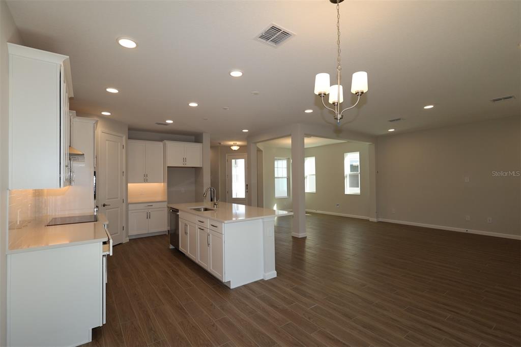 5184 Prairie Preserve Run St. Cloud, FL 34772 - Photo 3 of 28