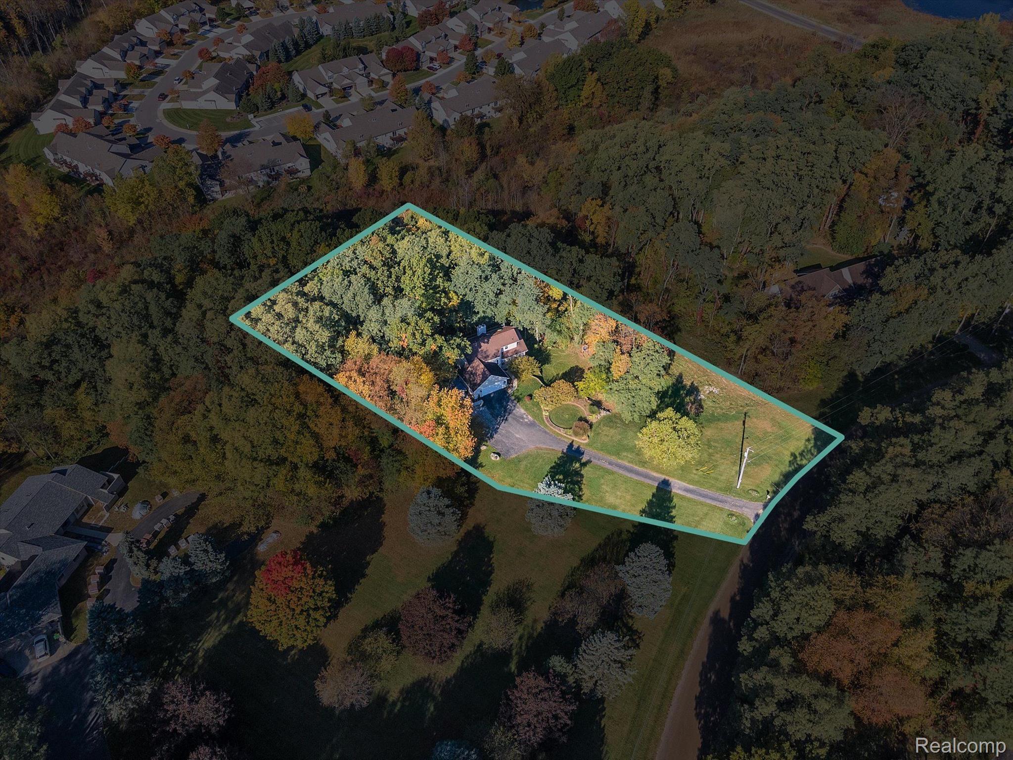1818 Fox Ridge Drive Howell, MI 48843 - Photo 40 of 42 Gallery Image 40