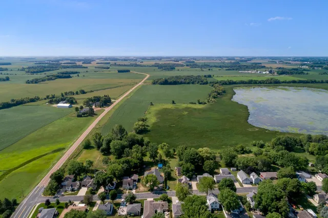 $1,570,000 | 13620 County Road 33, Norwood Young America, MN 55368