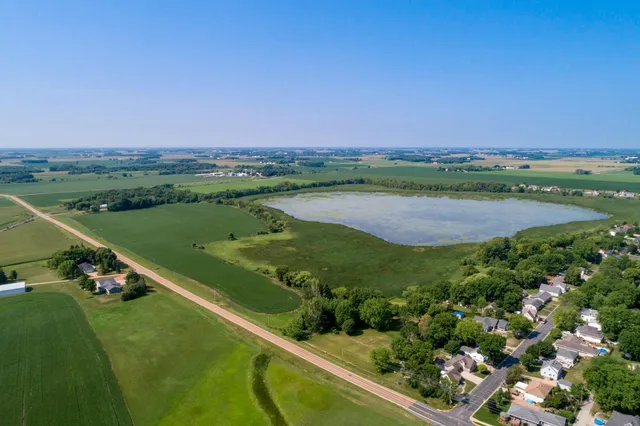 $1,570,000 | 13620 County Road 33, Norwood Young America, MN 55368