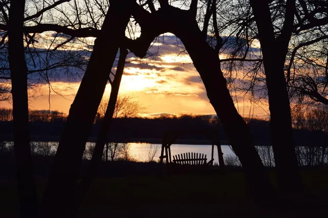 $1,570,000 | 13620 County Road 33, Norwood Young America, MN 55368