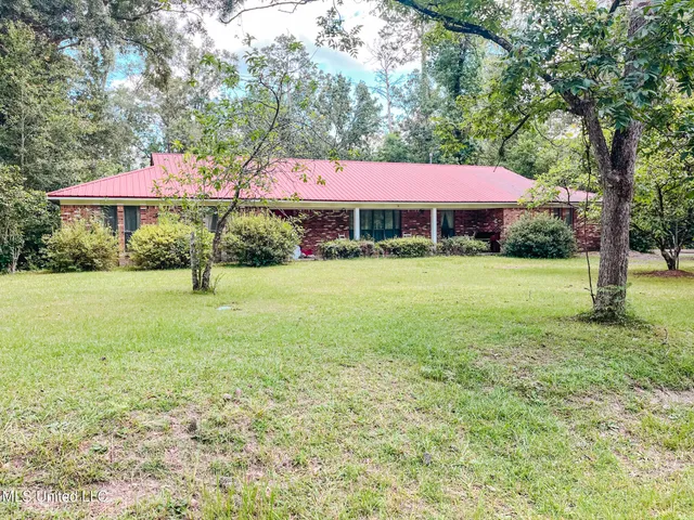 $205,000 | 606 Maples Avenue, Leakesville, MS 39451
