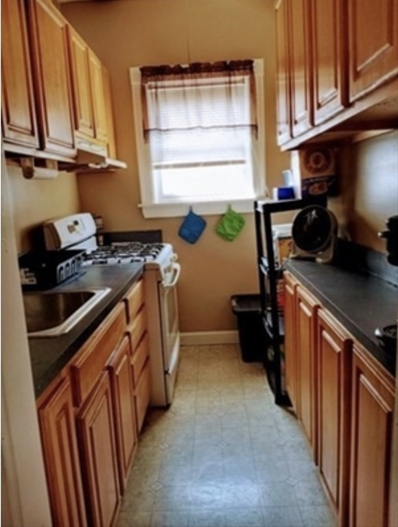 87 Tuttle Street Fall River, MA 02724 - Photo 6 of 24 Gallery Image 6