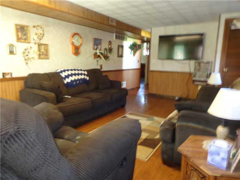 157 Washington Avenue Rural Valley, PA 16249 - Photo 19 of 25 Family Room.