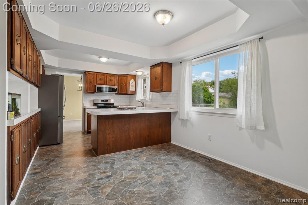6046 Wedgewood Road Canton, MI 48187 - Photo 14 of 46