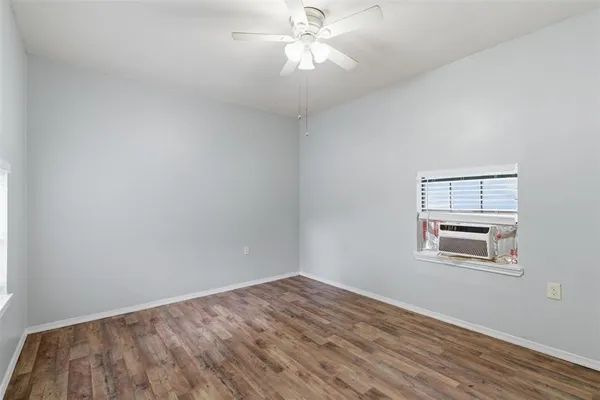 $130,000 | 127 East Walker Street, Denison, TX 75021