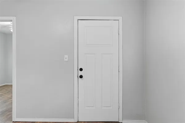 $130,000 | 127 East Walker Street, Denison, TX 75021