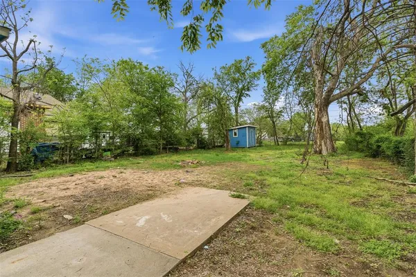 $125,000 | 127 East Walker Street, Denison, TX 75021