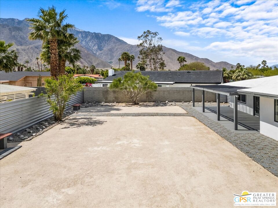 1233 East Racquet Club Road Palm Springs, CA 92262 - Photo 3 of 42 Gallery Image 3