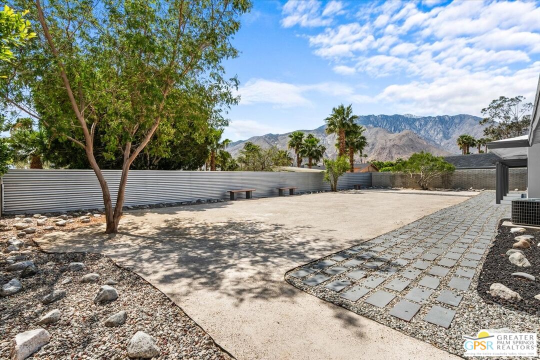 1233 East Racquet Club Road Palm Springs, CA 92262 - Photo 32 of 42 Gallery Image 32