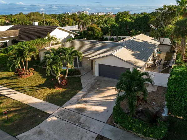 $1,399,000 | 2830 Northeast 46th Street, Lighthouse Point, FL 33064