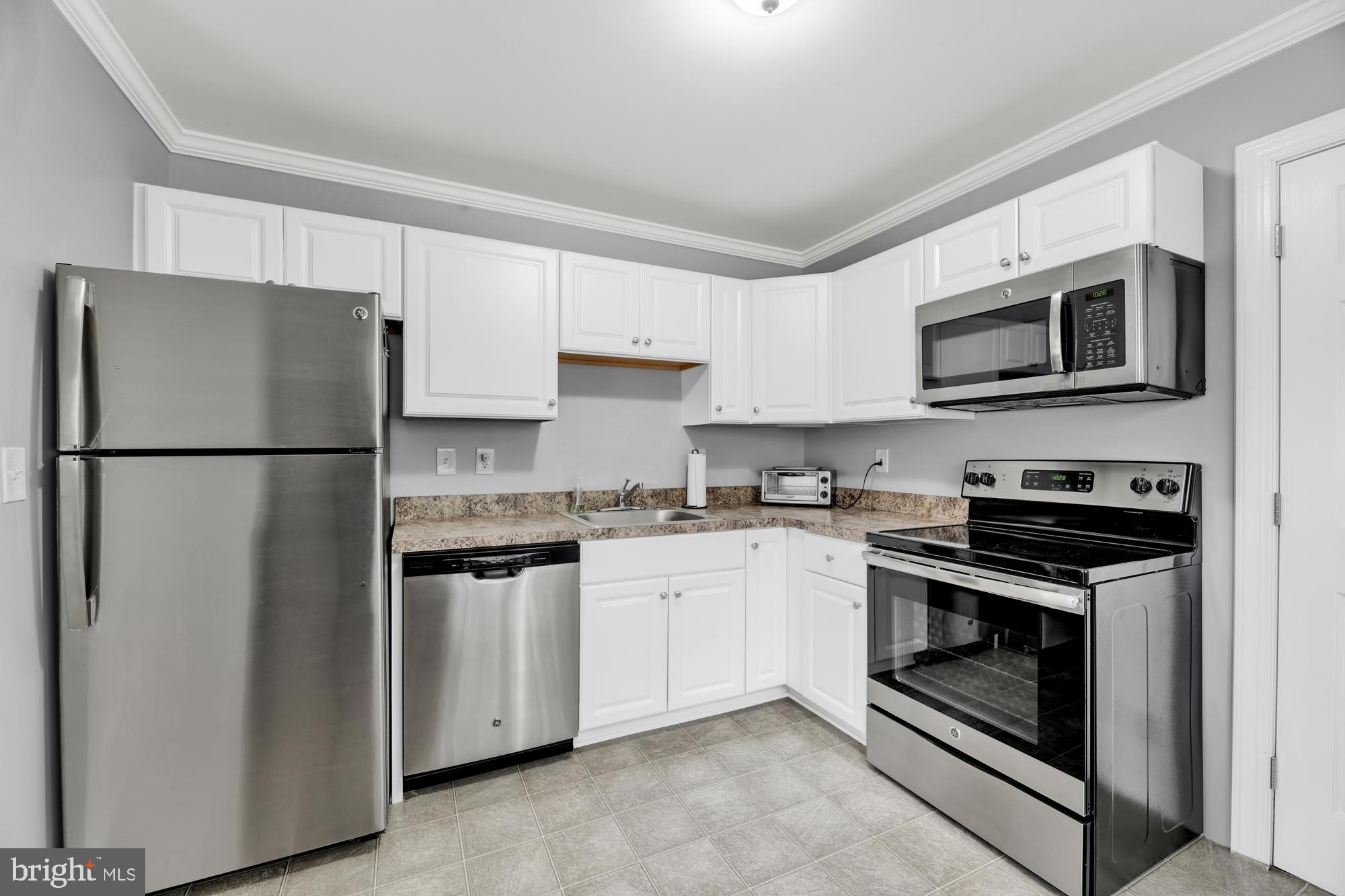 12930 Harewood Road Baltimore, MD 21220 - Photo 2 of 34 Like New Everything