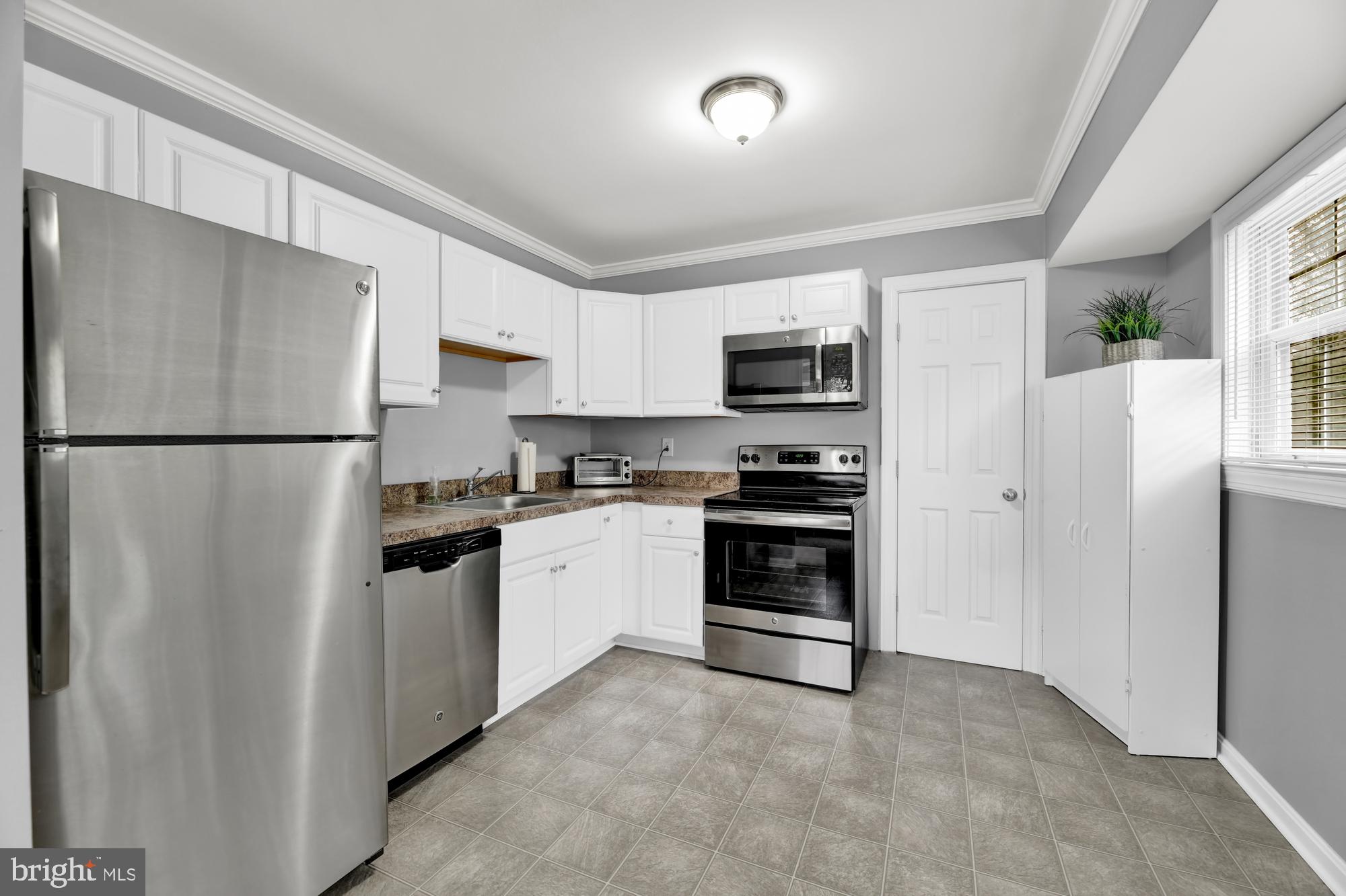 12930 Harewood Road Baltimore, MD 21220 - Photo 10 of 34 Updated Kitchen