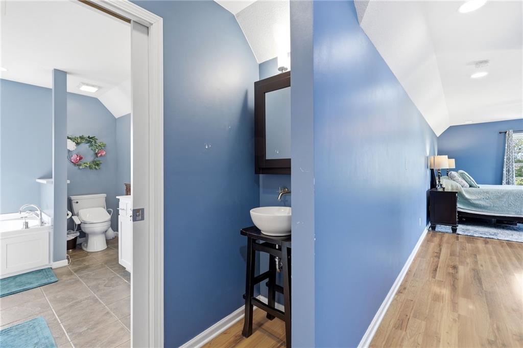211 Northwest 415th Road Warrensburg, MO 64093 - Photo 27 of 81 Gallery Image 27