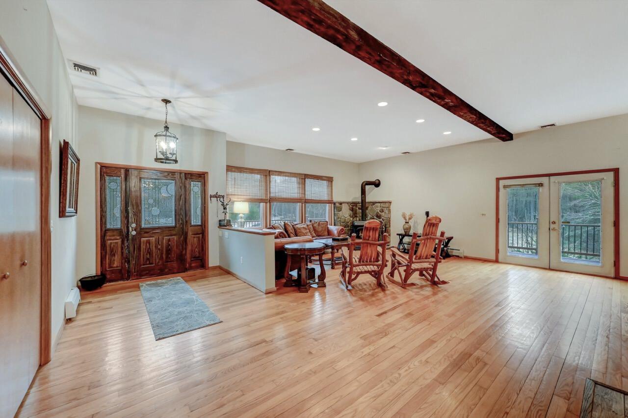 162 Hiller Road Greeley, PA 18425 - Photo 10 of 103 162 Hiller Rd 09 Large