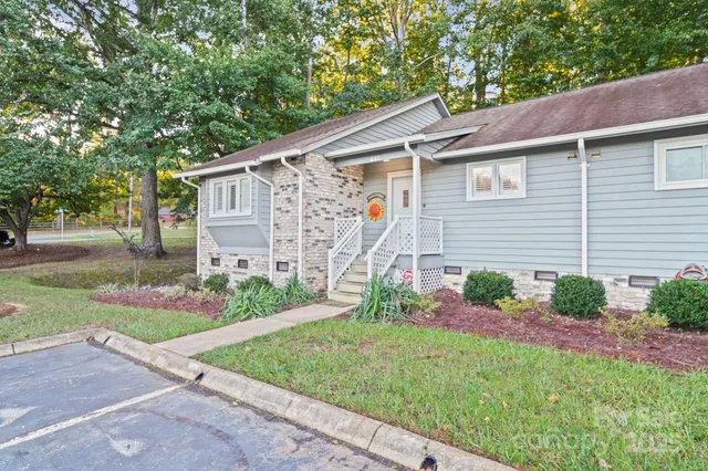 $217,900 | 401 Wellington Hills Circle, Salisbury, NC 28147