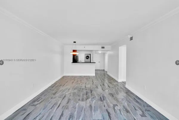 $575,000 | 8900 Collins Avenue, Unit 304, Surfside, FL 33154